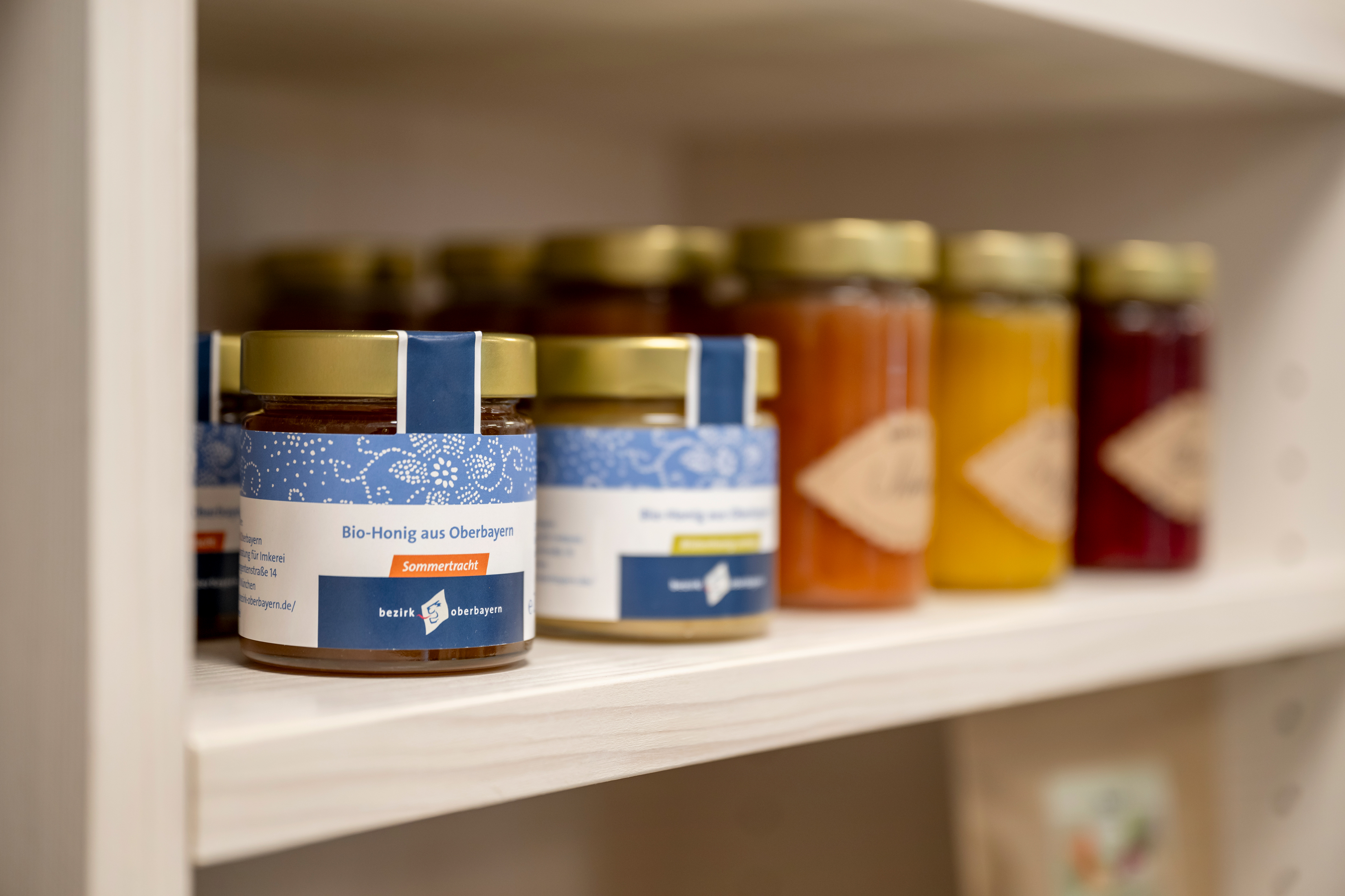 Honey from local production at Kloster Seeon Klosterladen Seeon