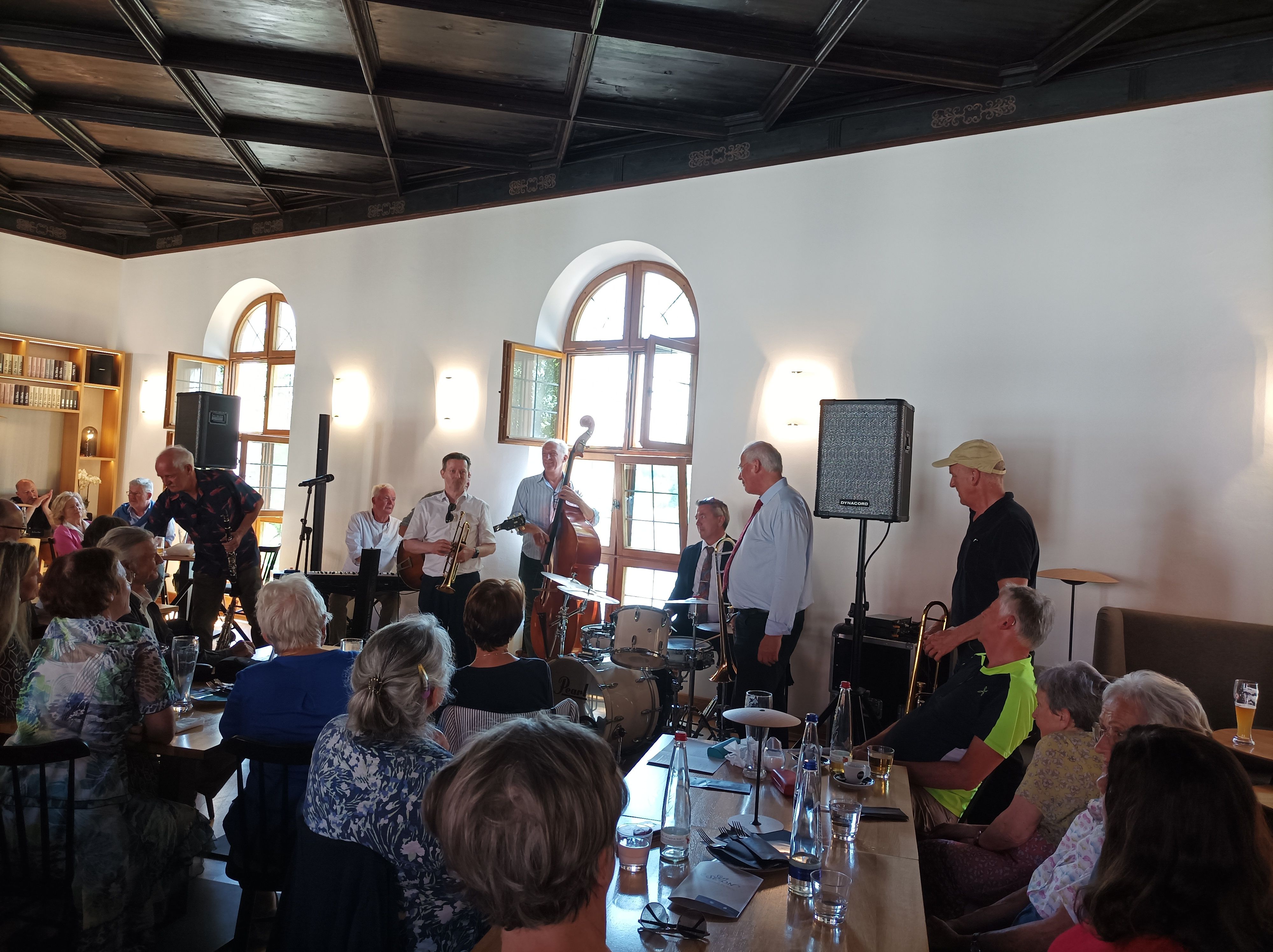Impression vom Jazzfr&uuml;hschoppen 2024 in Kloster Seeon