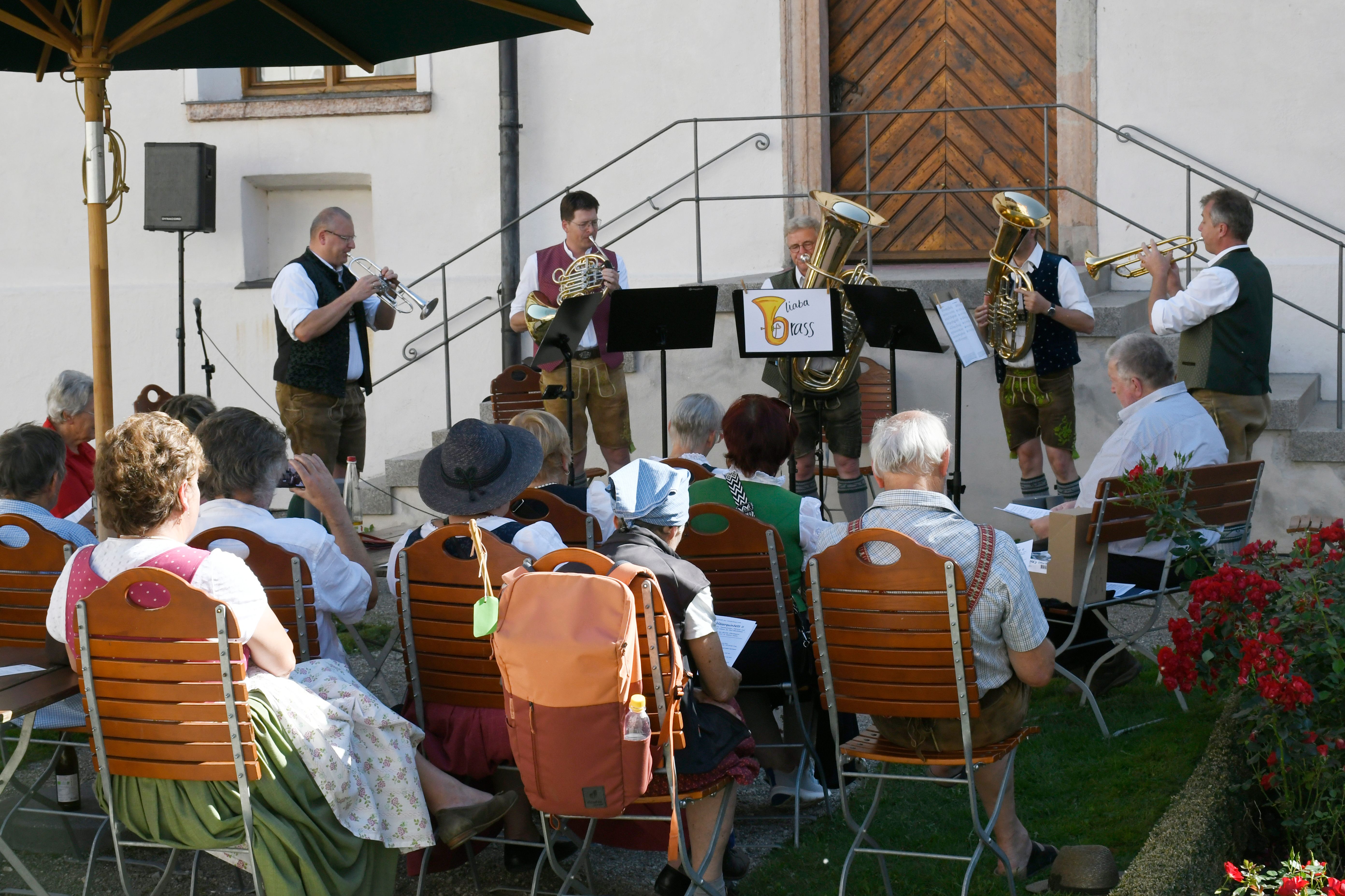 LiabaBrass im Innenhof von Kloster Seeon
